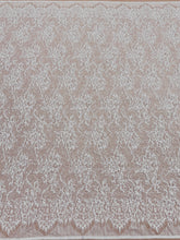 Dantela Chantilly Ivory cu Paiete - Cupon 3 m