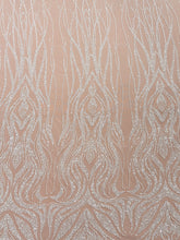 Dantela Ivory cu Model Geometric, cu Perle, Margele si Paiete