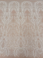 Dantela Ivory cu Model Geometric, cu Perle, Margele si Paiete