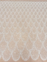 Dantela Ivory cu Model Geometric, cu Perle, Margele si Paiete