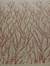 Dantela Couture Arany-Rózsaszín Szálakkal, Gyöngyökkel és Flitterekkel