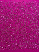 Dantela Couture Fucsia geometriai mintával, gyöngyökkel és flitterekkel