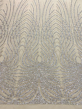 Dantela Couture Argintie cu Tulle Nude cu Panou, cu Perle, Margele si Paiete