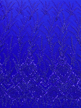 Csipke Couture Királykék geometriai mintával, gyöngyökkel és flitterekkel