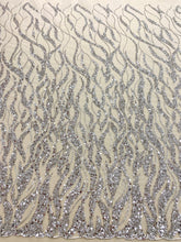 Ezüst Couture Csipke Gyöngyökkel és Flitterekkel