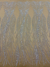 Dantela Couture Argintie pe Tulle Nude cu Panou, cu Perle, Margele si Paiete