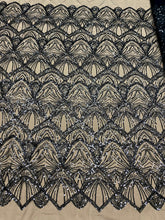 Fekete Couture Csipke Geometriai Mintával, Gyöngyökkel és Gyöngyökkel