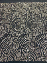 Ezüst Couture Csipke Antracit Tüllel, Lineáris Mintával, Gyöngyökkel és Flitterekkel