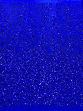 Dantela Couture Királyi Kék Geometriai Mintával és Virágokkal, Gyöngyökkel és Flitterekkel