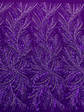 Sötétlila Couture Csipke Gyöngyökkel és Flitterekkel