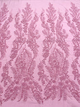 Dantela Couture rózsaszín virágmintával, gyöngyökkel, gyöngyökkel és flitterekkel