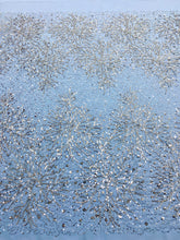 Ezüst Couture Csipke Baby Blue Tüll Virágmintával, Gyöngyökkel és Flitterekkel