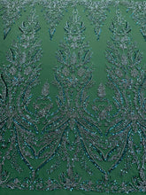 Dantela Couture Smaragdzöld virágmintával, gyöngyökkel és flitterekkel