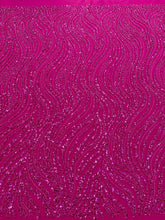 Dantela Couture Fucsia lineáris mintával, gyöngyökkel és flitterekkel