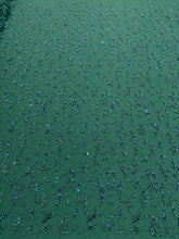 Dantela Couture Verde Smarald cu Perle, Margele si Paiete