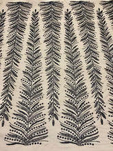 Fekete Couture Csipke Ágakkal, Gyöngyökkel és Flitterekkel