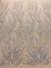 Ezüst Couture Csipke Nude Tülllel, Gyöngyökkel és Flitterekkel