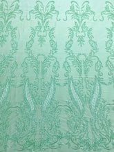 Dantela Couture Mentazöld Geometriai mintával, gyöngyökkel és flitterekkel