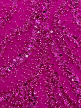 Dantela Couture Fucsia gyöngyökkel, gyöngyökkel és flitterekkel