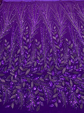 Sötétlila Couture csipke virágmintával, gyöngyökkel, gyöngyöcskékkel és flitterekkel