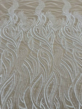 Dantela Couture Ivory cu Model Liniar, cu Margele si Paiete