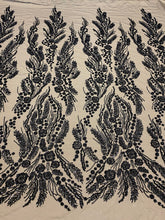 Dantela Couture Neagra cu Model Floral, Perle, Margele si Paiete