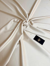 Prémium világos nude elasztikus taft