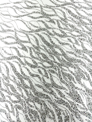 Dantela Couture Argintie pe Tulle Ivory cu Siraguri, cu Margele si Paiete