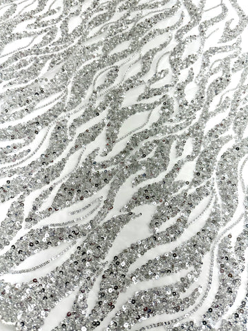 Dantela Couture Argintie pe Tulle Ivory cu Siraguri, cu Margele si Paiete