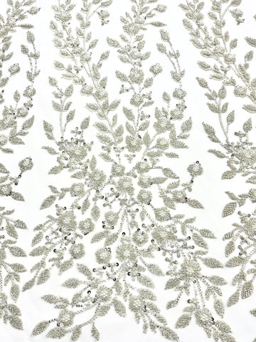 Couture Csipke ezüstös kivitelű, Ivory tüllön virágmintával, gyöngyökkel, gyöngyöcskékkel és flitterekkel