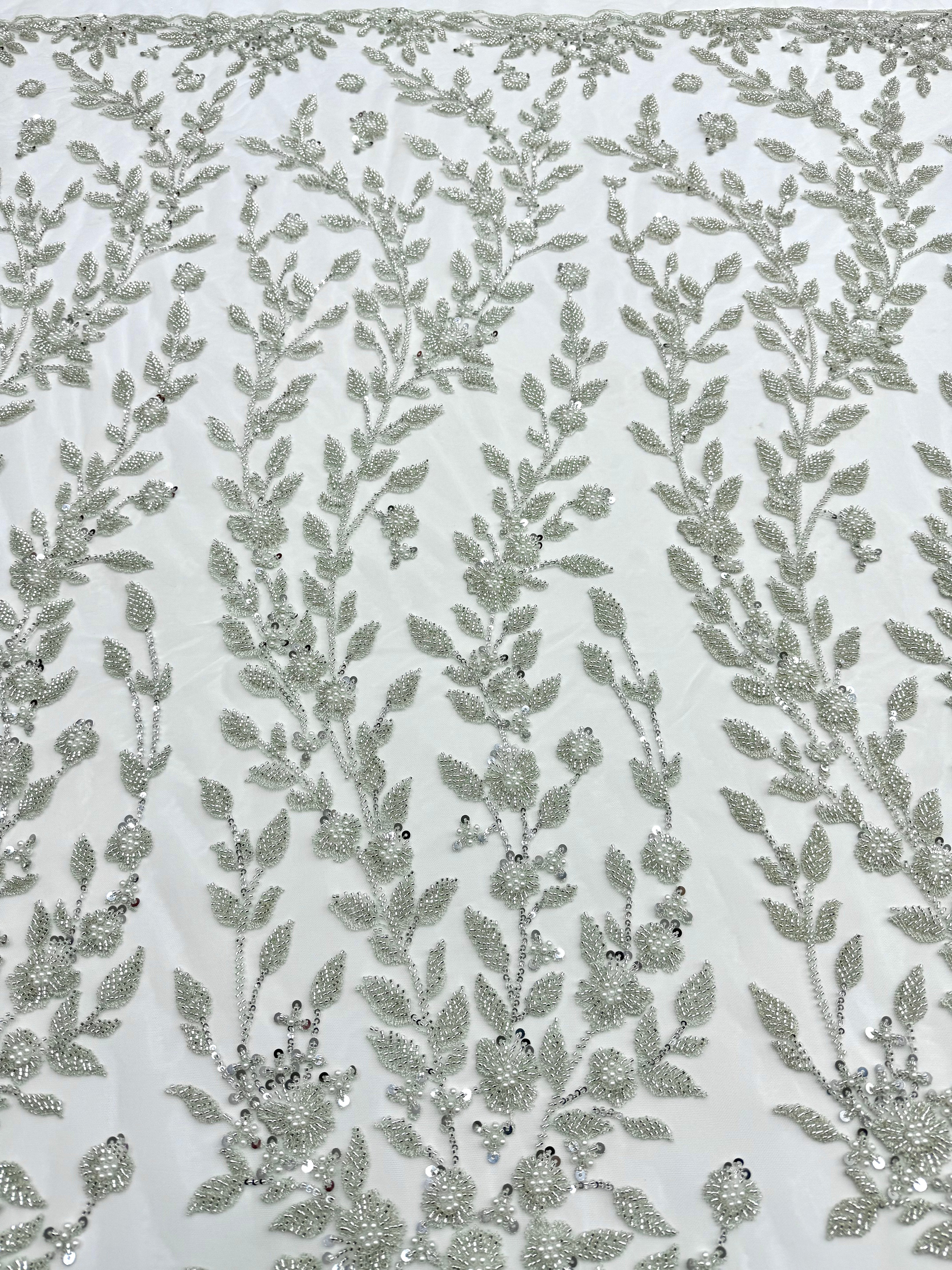 Dantela Couture Argintie pe Tulle Ivory cu Model Floral, Perle, Margele si Paiete