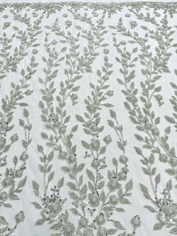 Dantela Couture Argintie pe Tulle Ivory cu Model Floral, Perle, Margele si Paiete