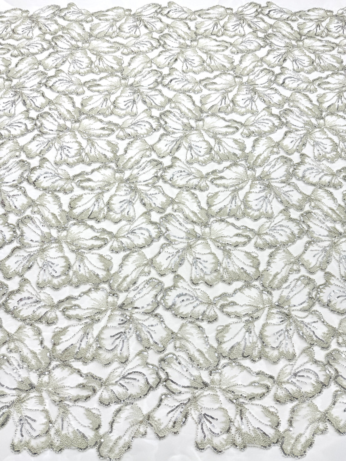 Dantela Couture Argintie pe Tulle Ivory cu Model Floral, cu Margele si Paiete