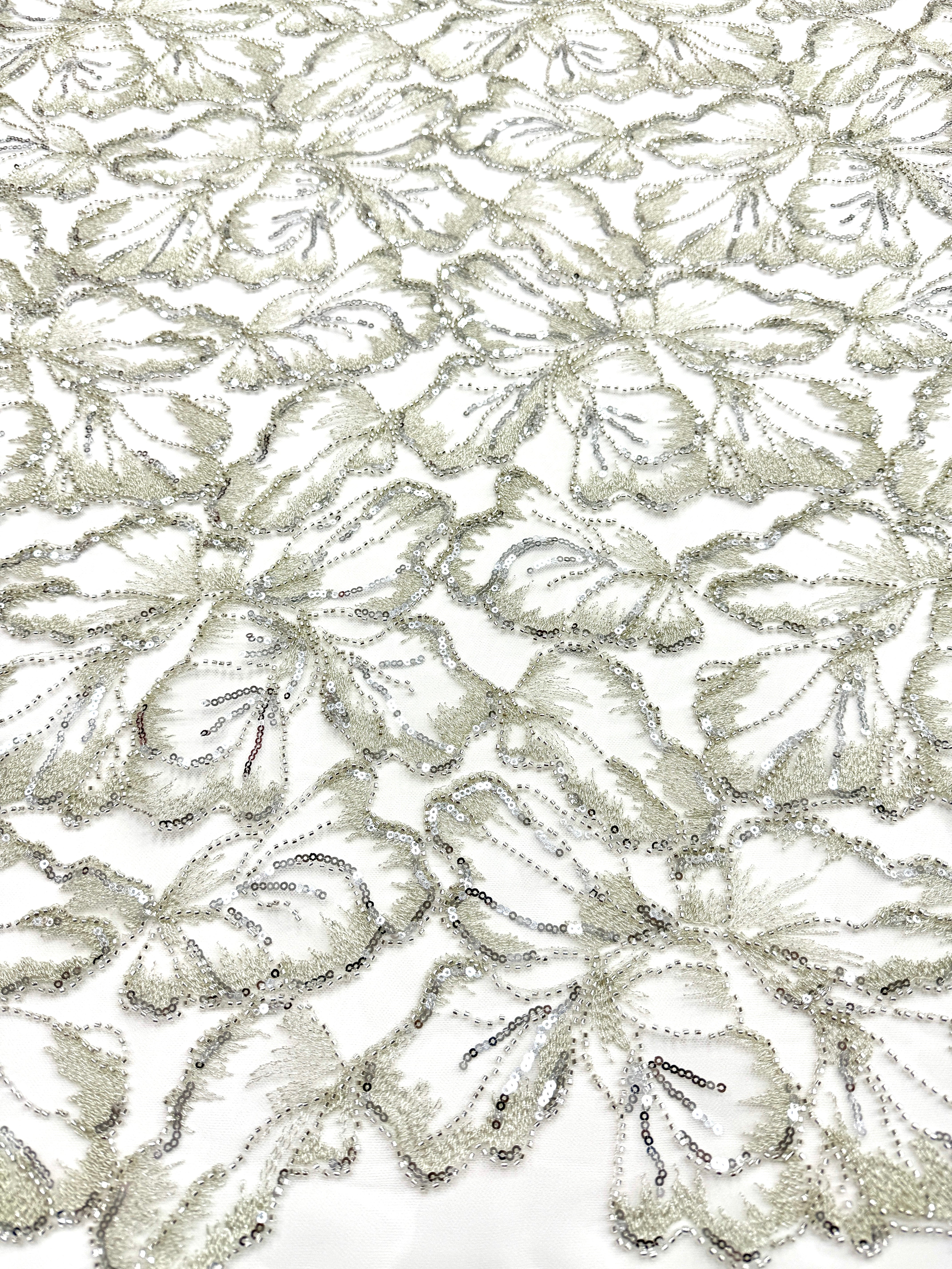 Dantela Couture Argintie pe Tulle Ivory cu Model Floral, cu Margele si Paiete