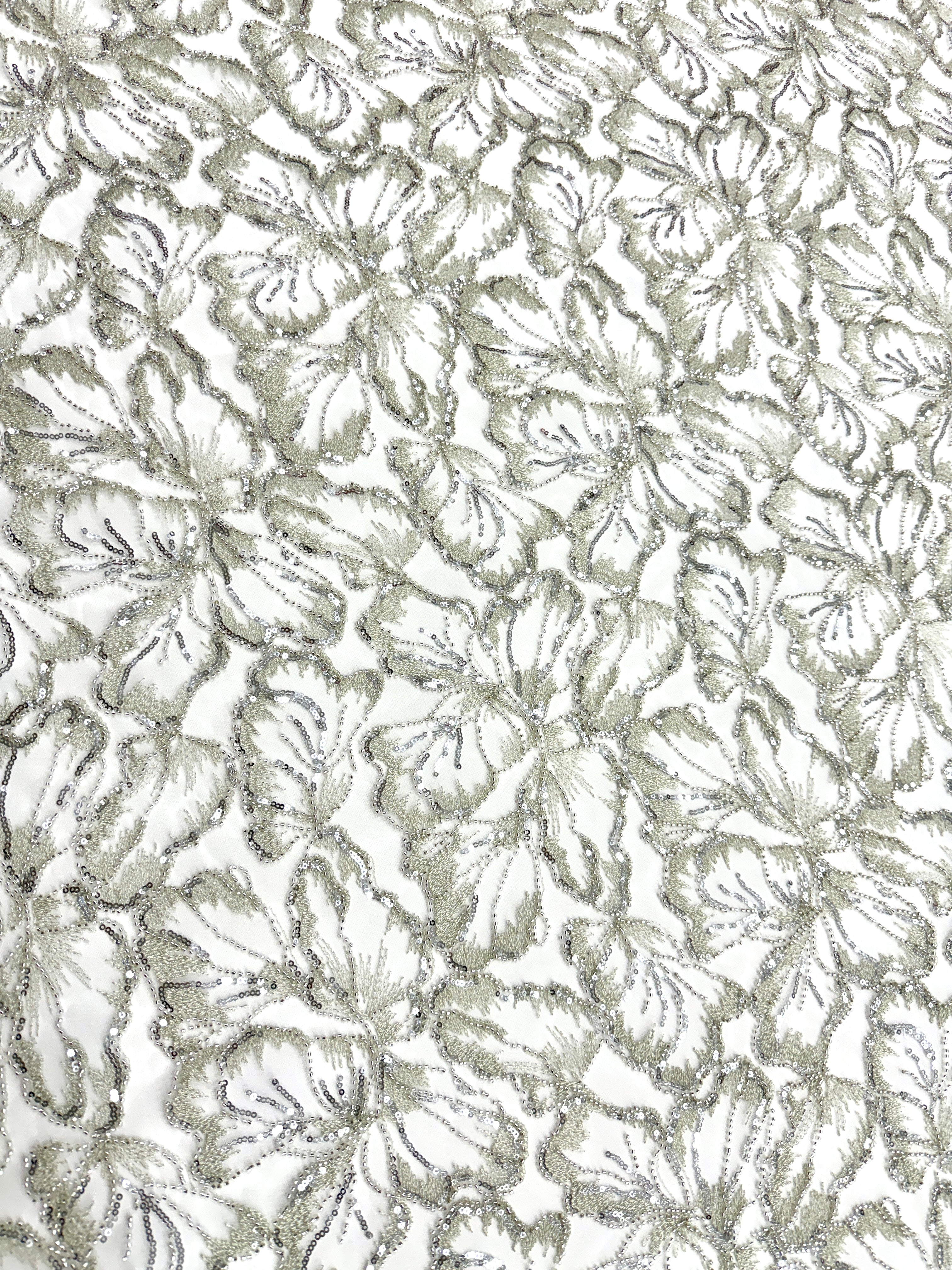 Dantela Couture Argintie pe Tulle Ivory cu Model Floral, cu Margele si Paiete