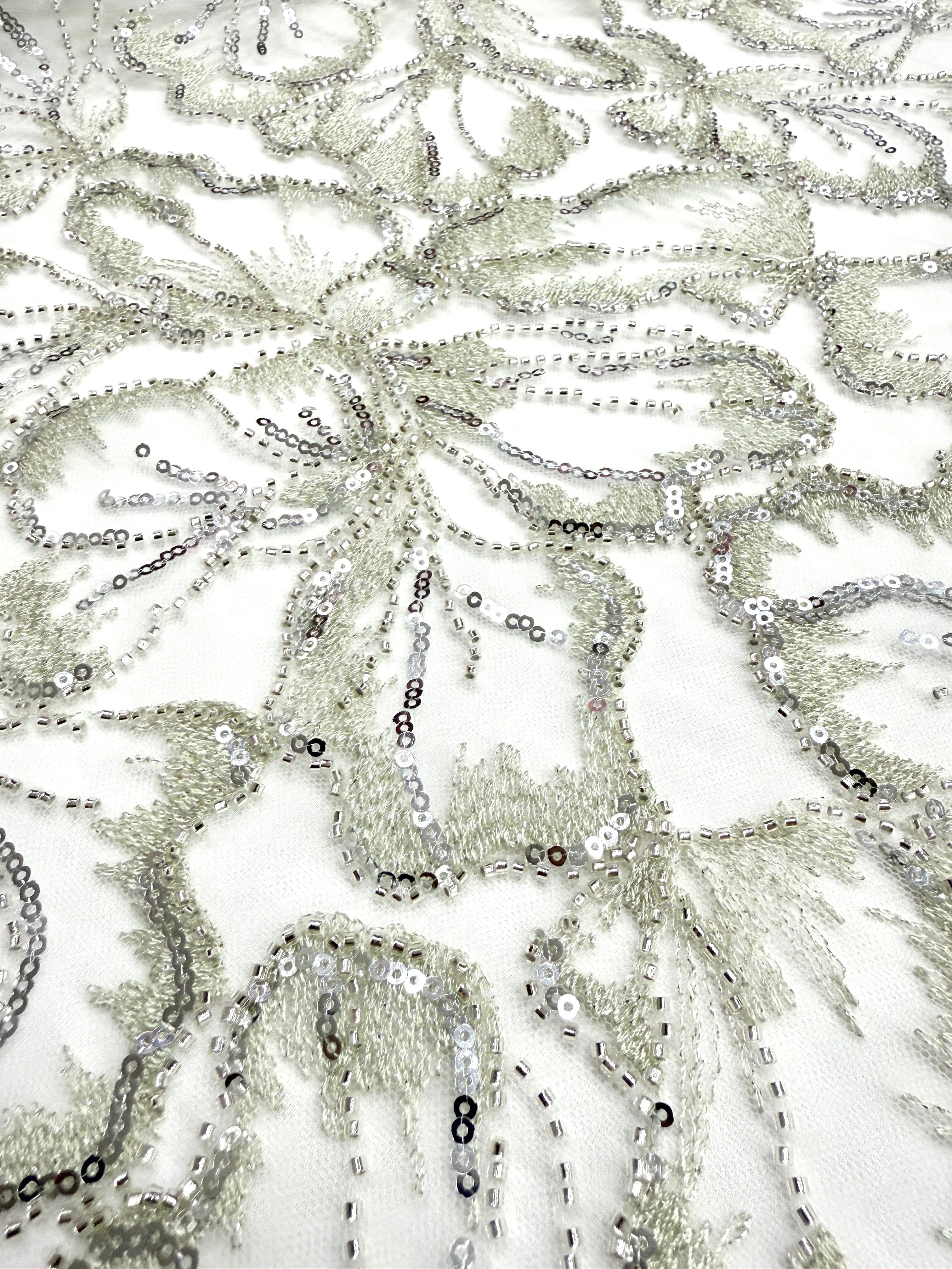 Dantela Couture Argintie pe Tulle Ivory cu Model Floral, cu Margele si Paiete