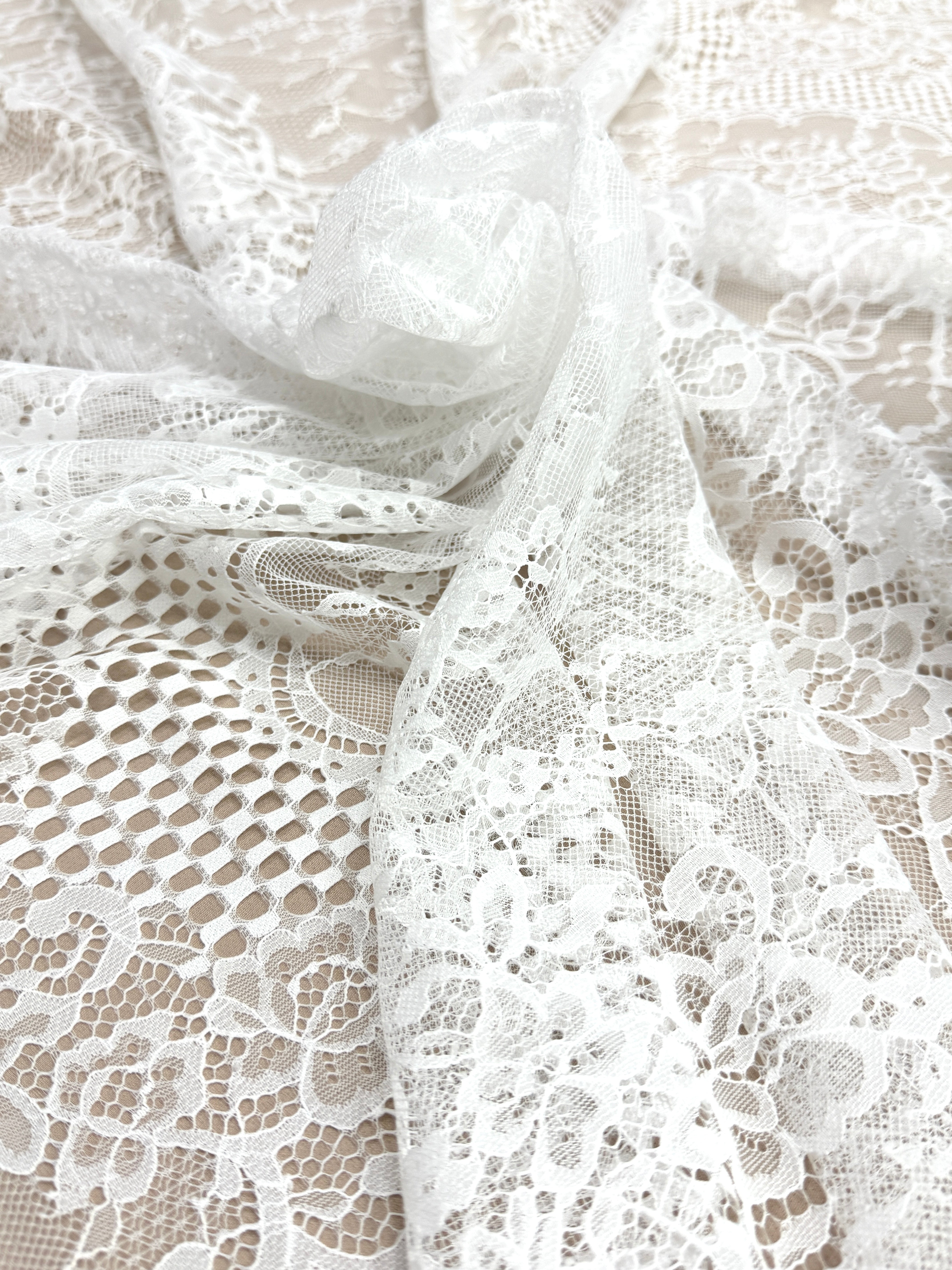 Dantela Chantilly Ivory - Cupon 3 m