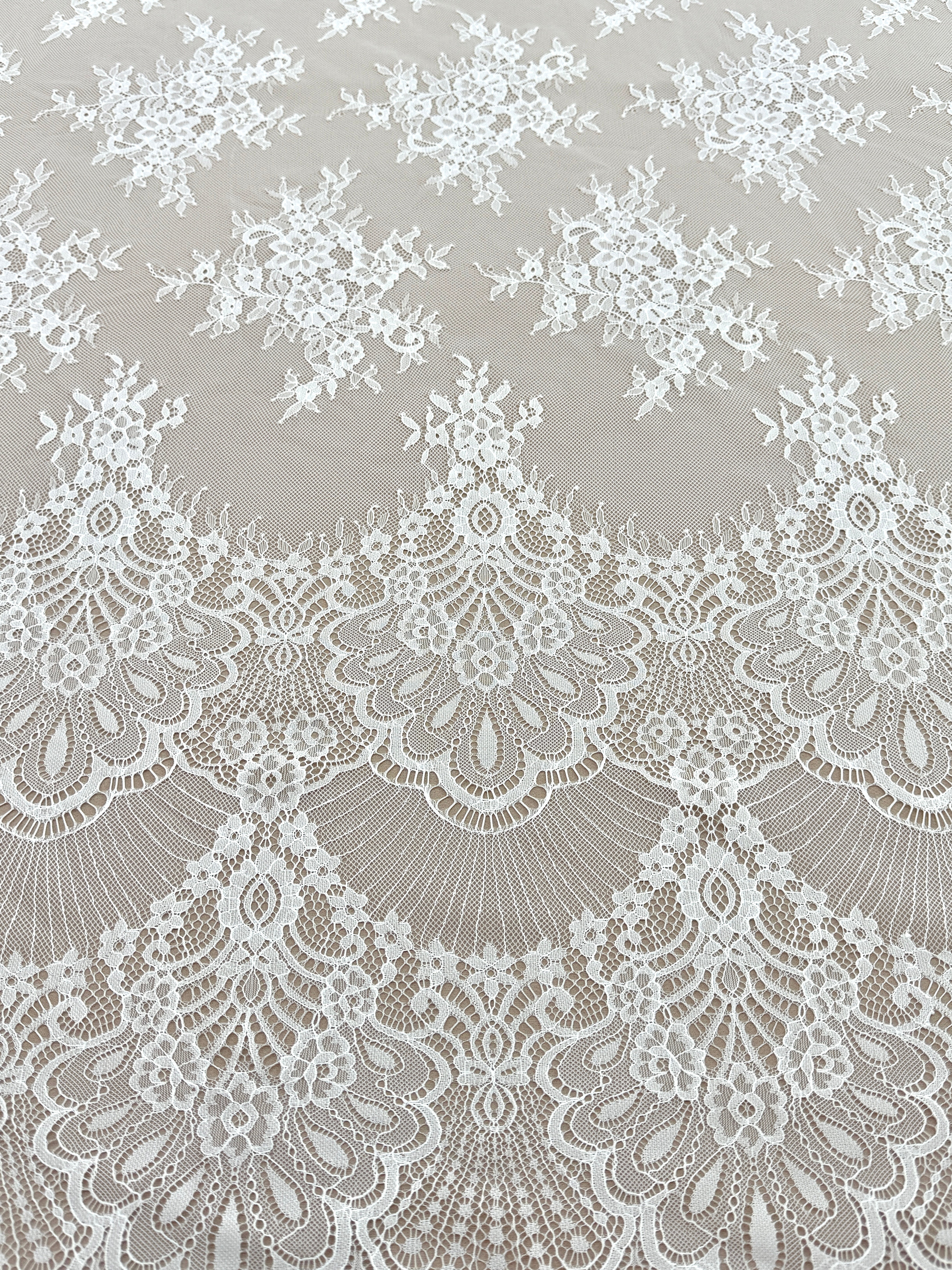 Dantela Chantilly Ivory - Cupon 3 m