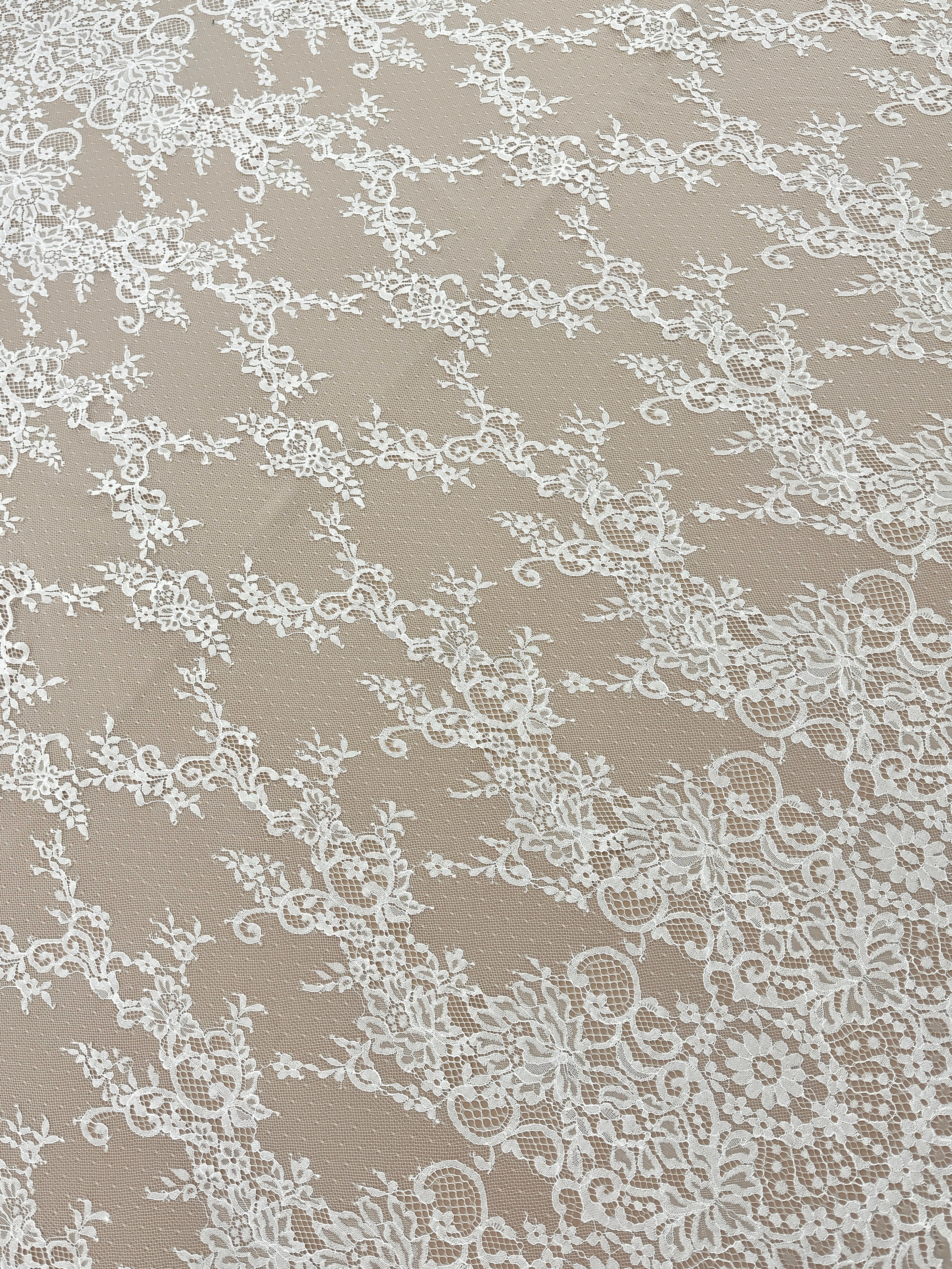 Dantela Chantilly Ivory - Cupon 3 m