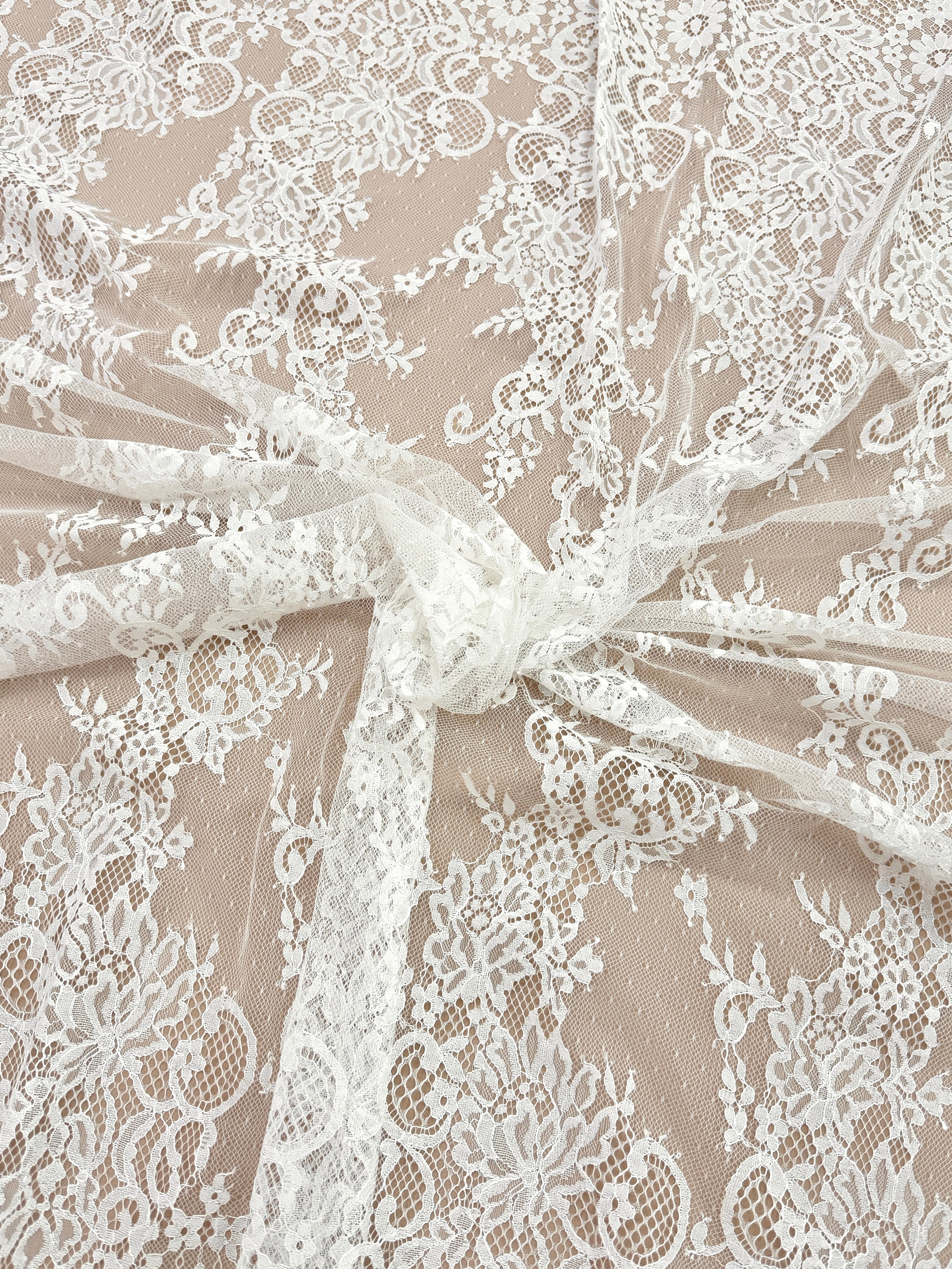 Dantela Chantilly Ivory - Cupon 3 m