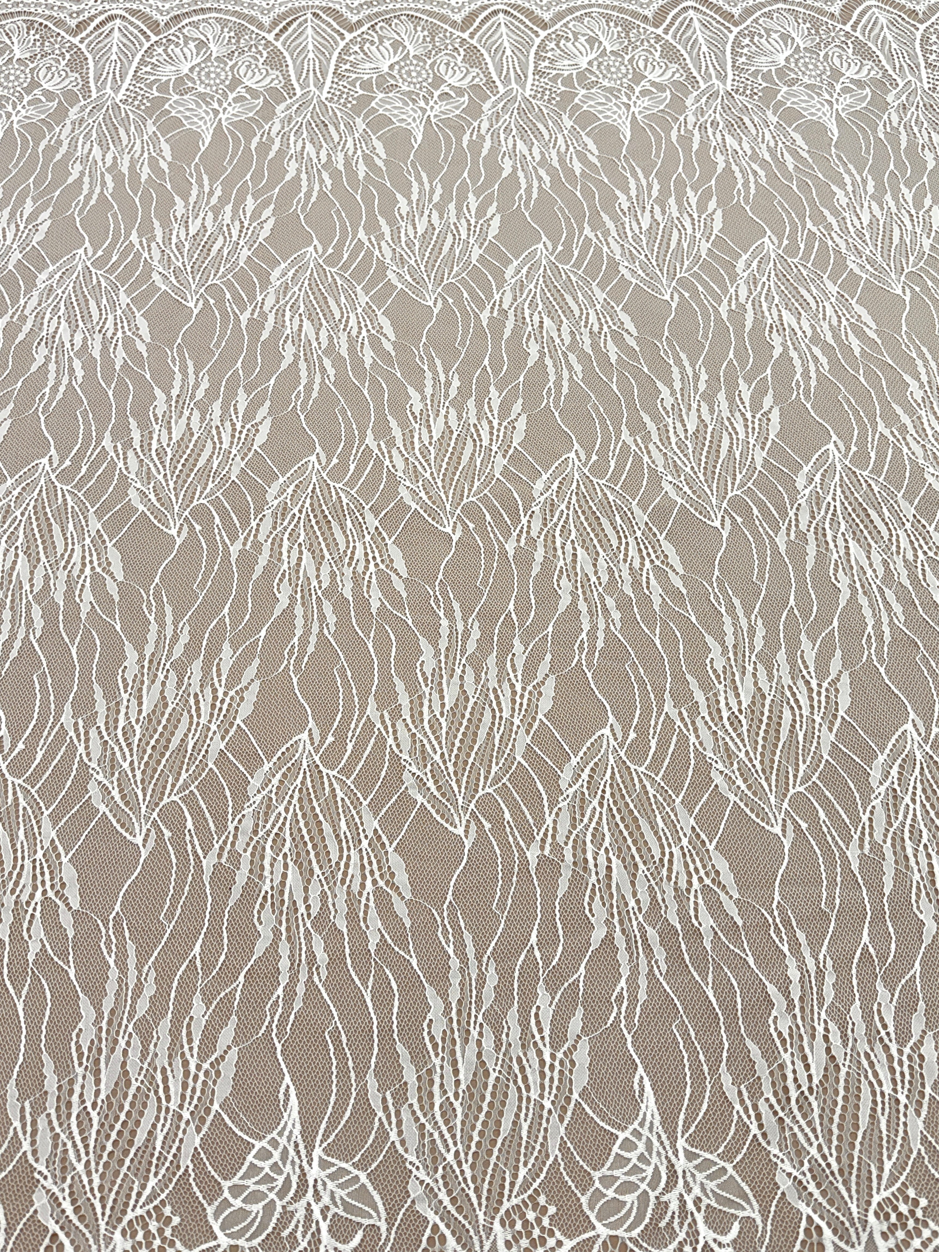 Chantilly csipke Ivory - 3 m kupon