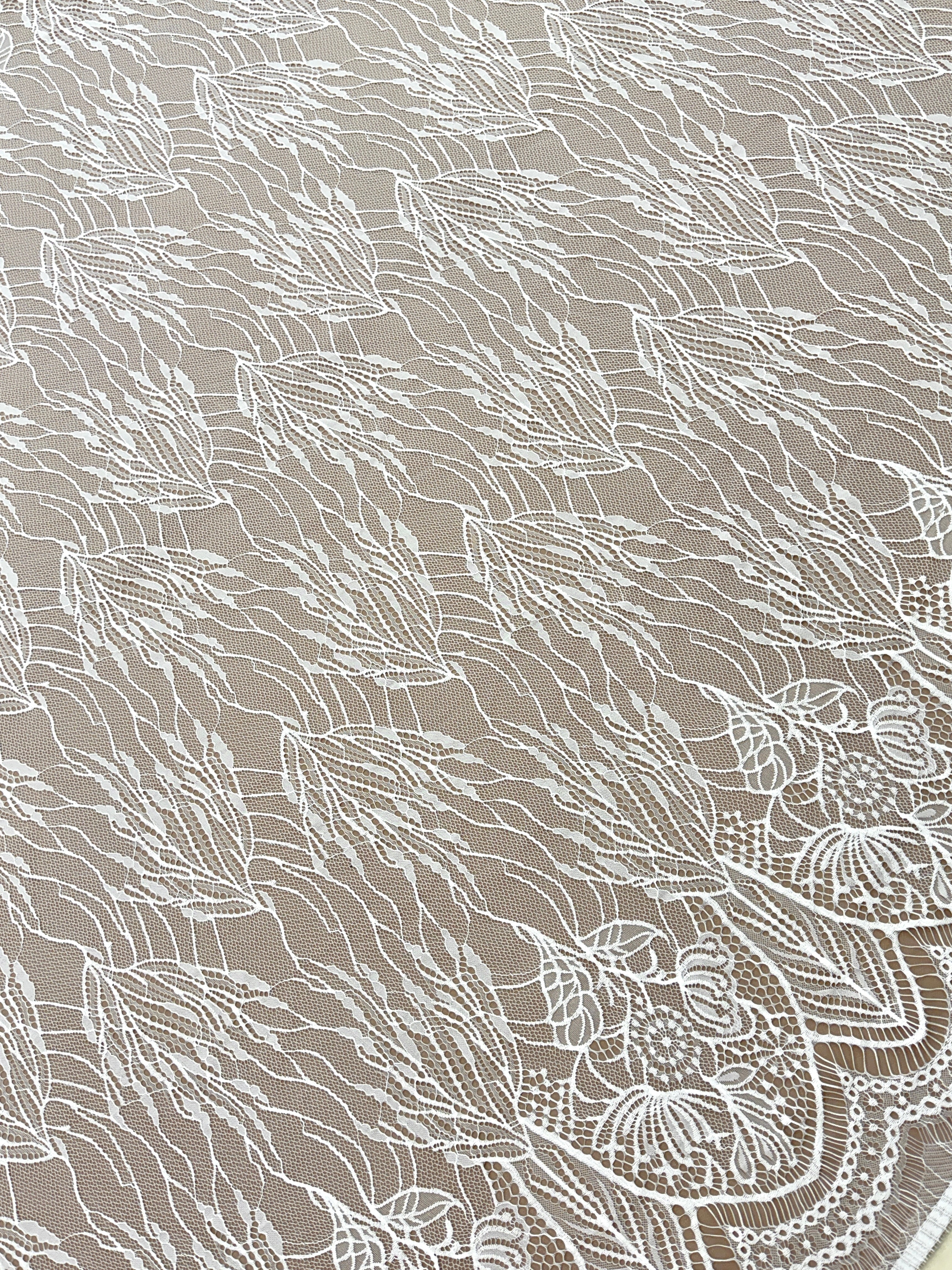 Chantilly csipke Ivory - 3 m kupon