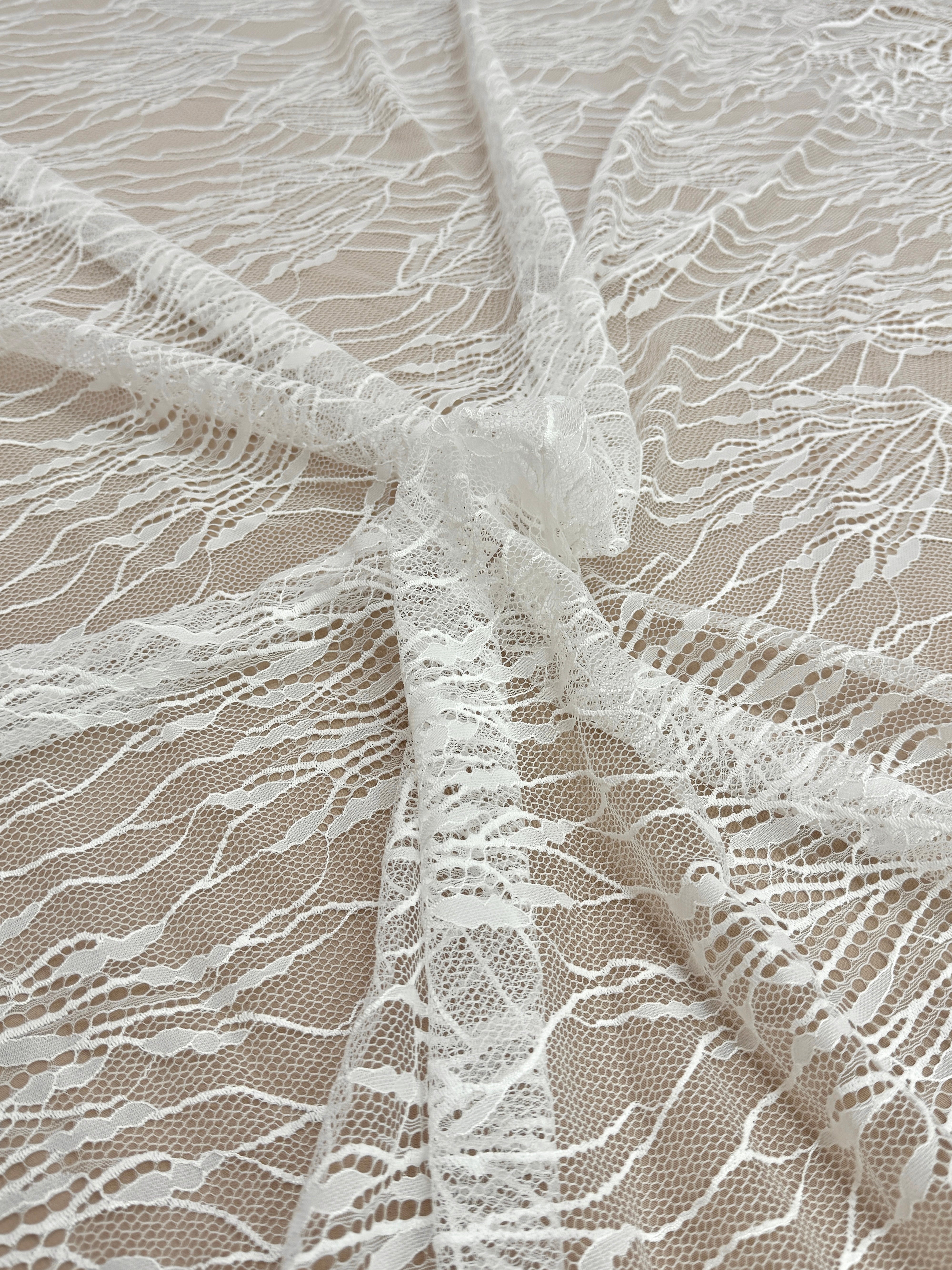 Chantilly csipke Ivory - 3 m kupon
