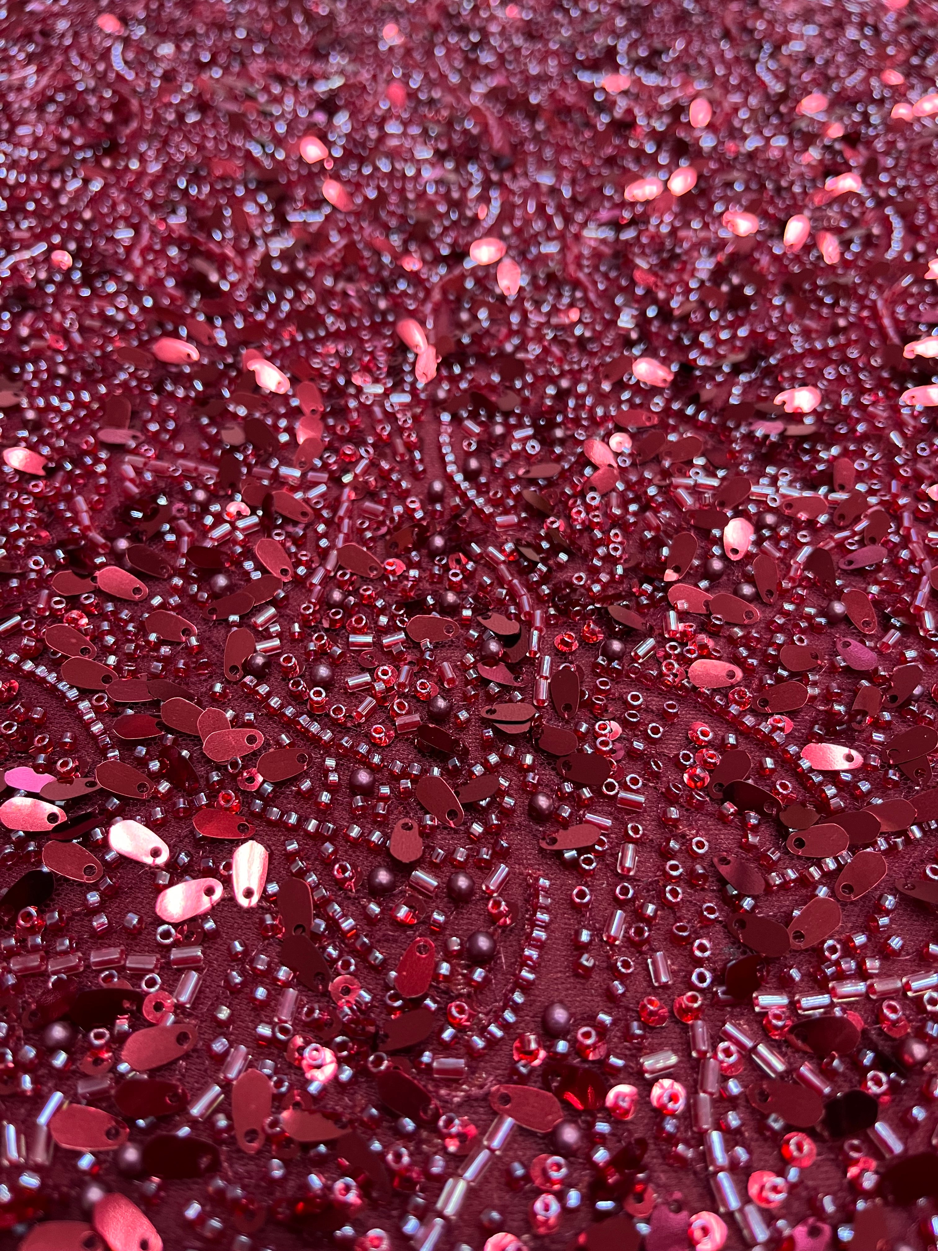 Dantela Couture Bordeaux cu Perle, Margele si Paiete