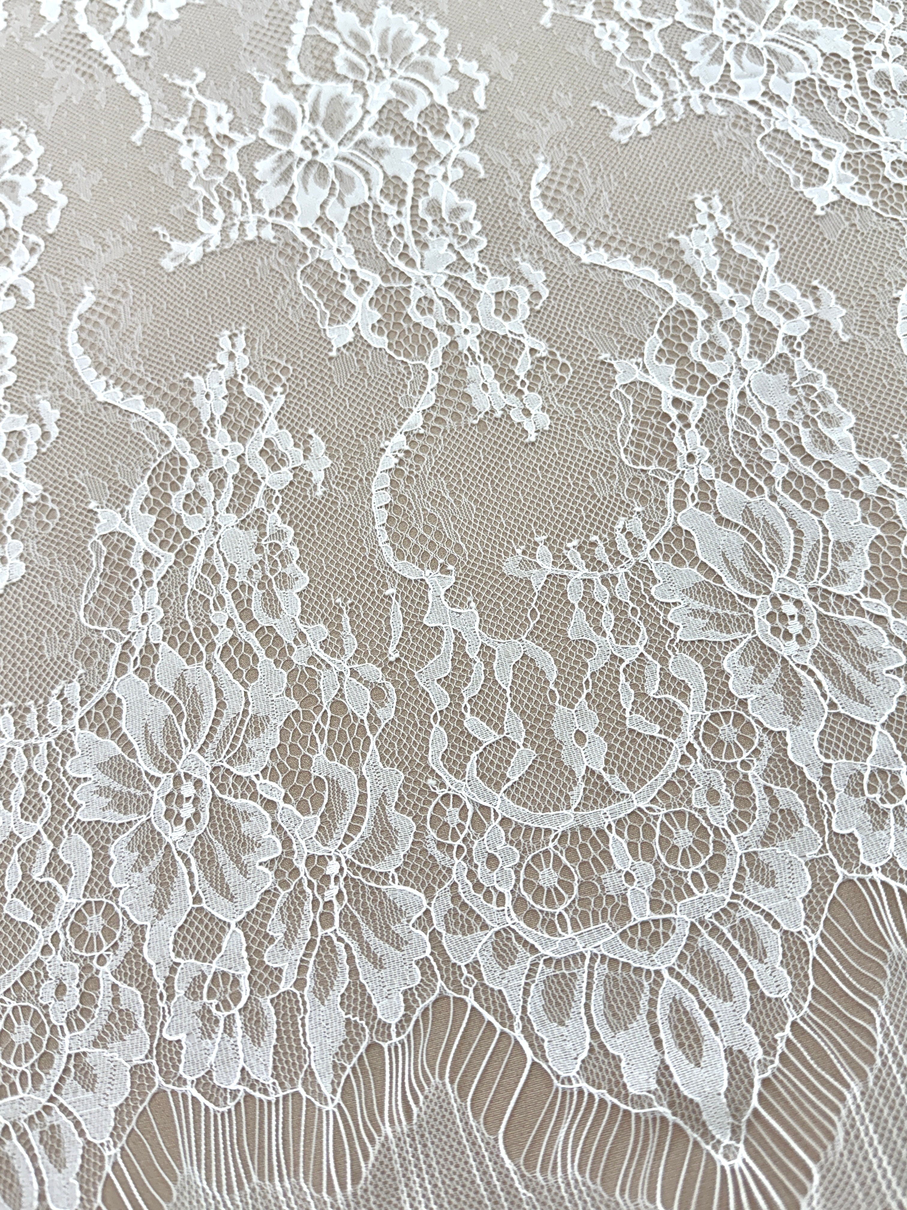 Dantela Chantilly Ivory - Cupon 3 m