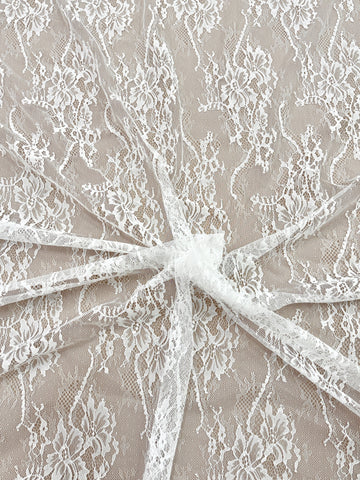 Csipke Chantilly Ivory - 3 m darab