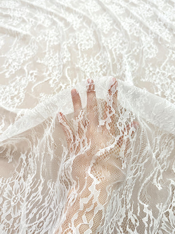 Csipke Chantilly Ivory - 3 m darab