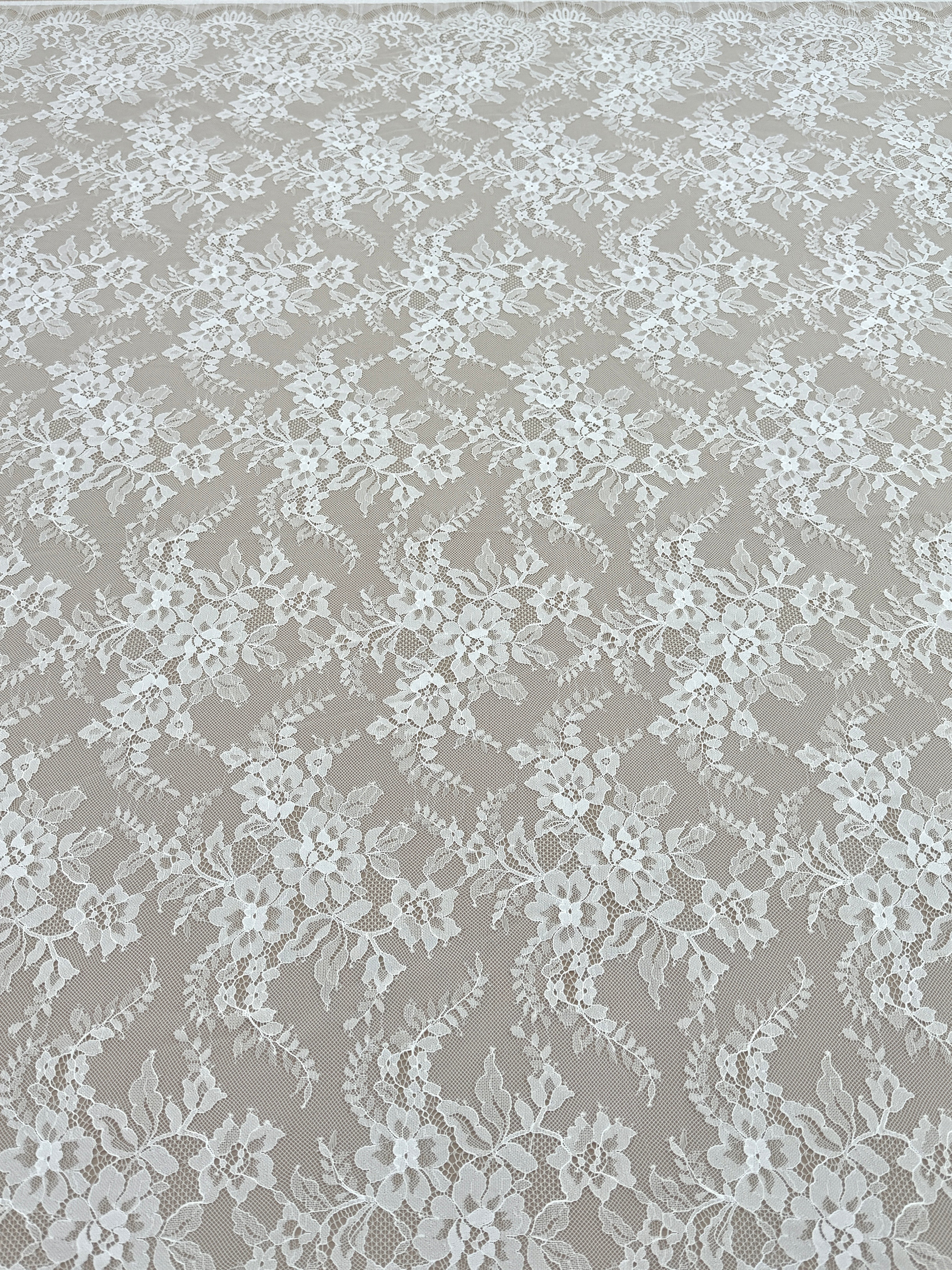 Dantela Chantilly Ivory - Cupon 3 m