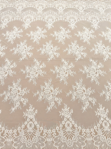 Csipke Chantilly Ivory - 3 m darab