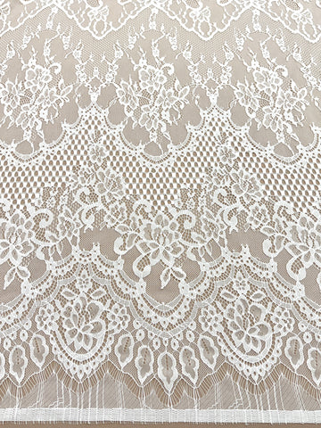 Csipke Chantilly Ivory - 3 m darab